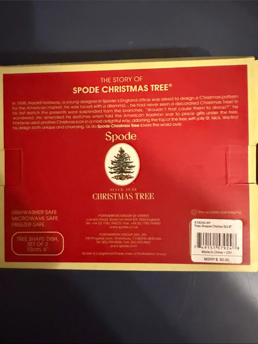 Spode Christmas Tree Set of 2 Tree Shaped Dishes - 6